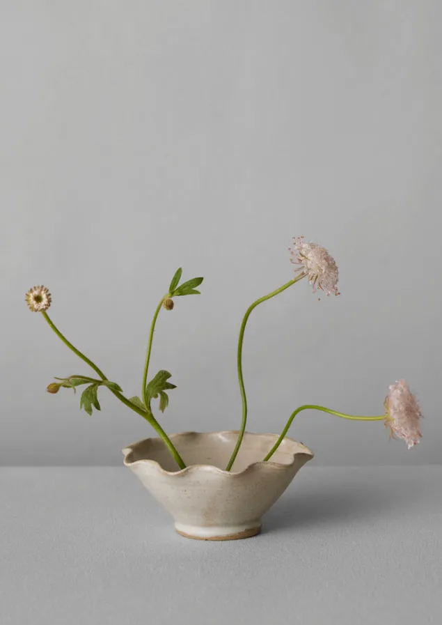 alice_passingham_scalloped_flower_frog_2.webp Decorative Pieces | Ceramics-TOAST Alice Passingham Scalloped Flower Frog White