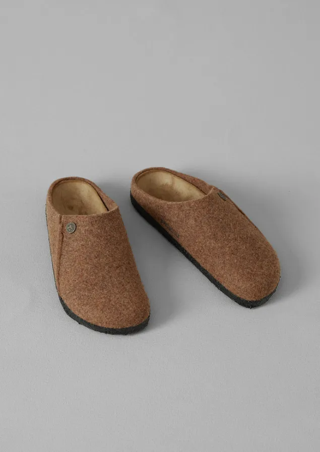 birkenstock_zermatt_standard_slippers_4.webp Slippers | Nightwear-TOAST Birkenstock Zermatt Standard Slippers Toffee