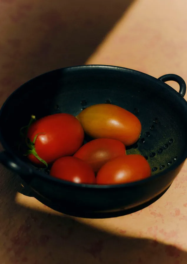 Ceramics | Kitchen-TOAST Carla Murdoch Berry Colander Charcoal