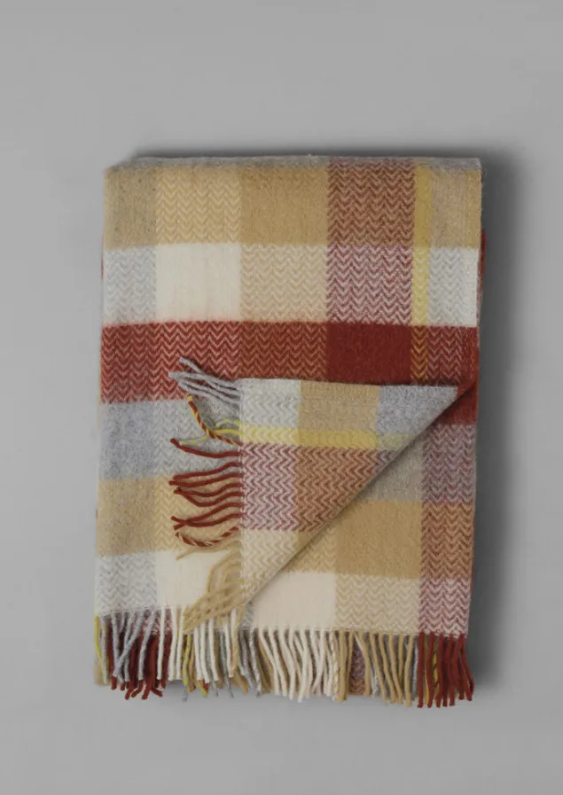 chevron_check_wool_blanket_2-2.webp Textiles | Blankets & Throws-TOAST Chevron Check Wool Blanket Celery/Rust