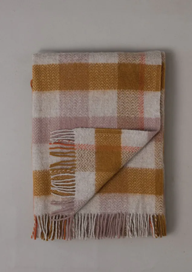 chevron_check_wool_blanket_6-1.webp Textiles | Blankets & Throws-TOAST Chevron Check Wool Blanket Caramel/Mauve