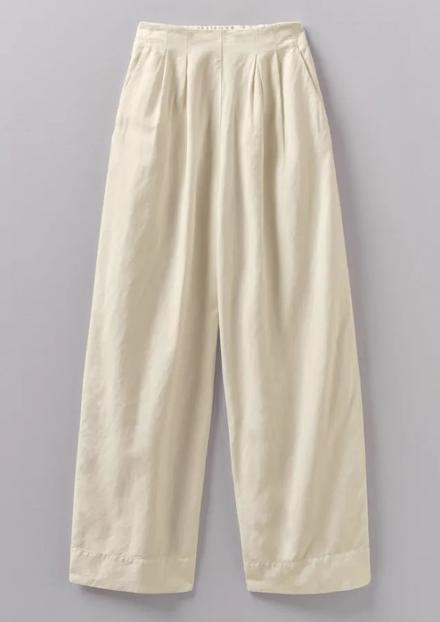 cotton_linen_wide_leg_trousers_4.webp Linen | Trousers-TOAST Cotton Linen Wide Leg Trousers Parchment