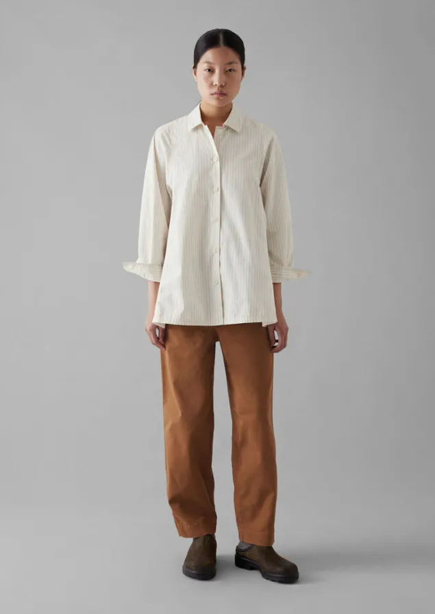 darted_cotton_twill_trousers_7.webp Workwear | Trousers-TOAST Darted Cotton Twill Trousers Russet