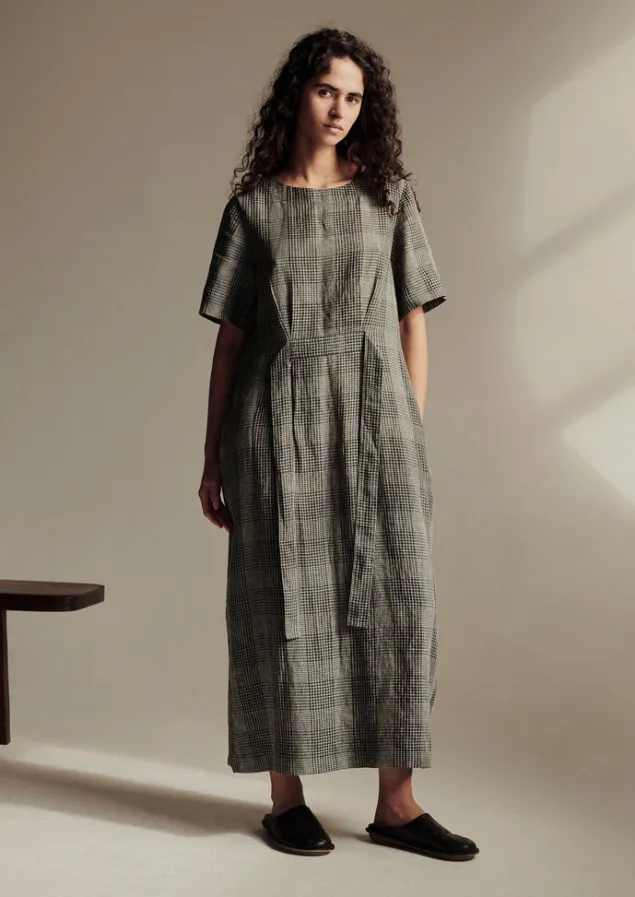 etched_check_linen_dress_17.webp Linen | Loungewear-TOAST Etched Check Linen Dress Slate