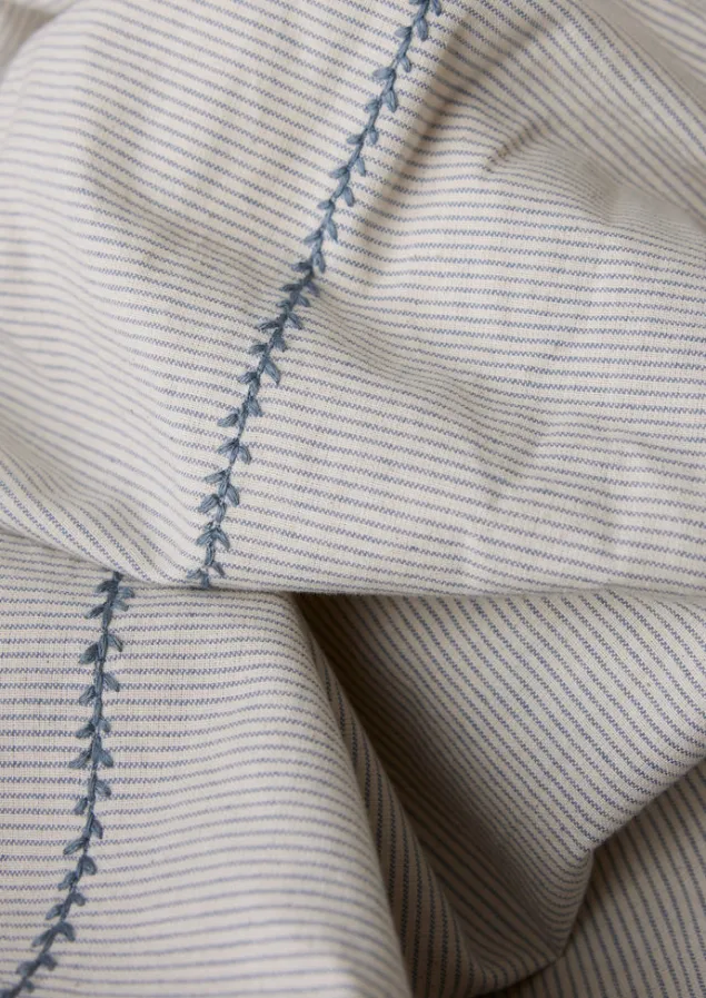 fine_stripe_organic_cotton_duvet_cover_11-1.webp Textiles | Bed Linen-TOAST Fine Stripe Organic Cotton Duvet Cover Ecru/SmokeBlue