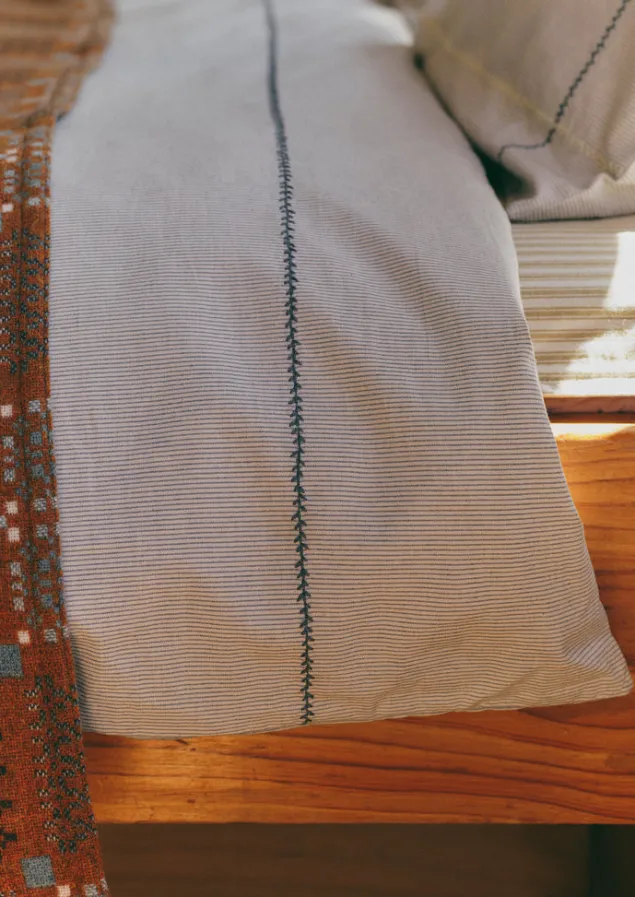 fine_stripe_organic_cotton_duvet_cover_8.webp Textiles | Bed Linen-TOAST Fine Stripe Organic Cotton Duvet Cover Ecru/SmokeBlue