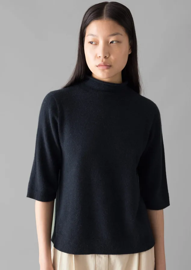 fine_wool_cashmere_half_sleeve_sweater_6-2.webp Cashmere | Knitwear-TOAST Fine Wool Cashmere Half Sleeve Sweater DarkestNavy