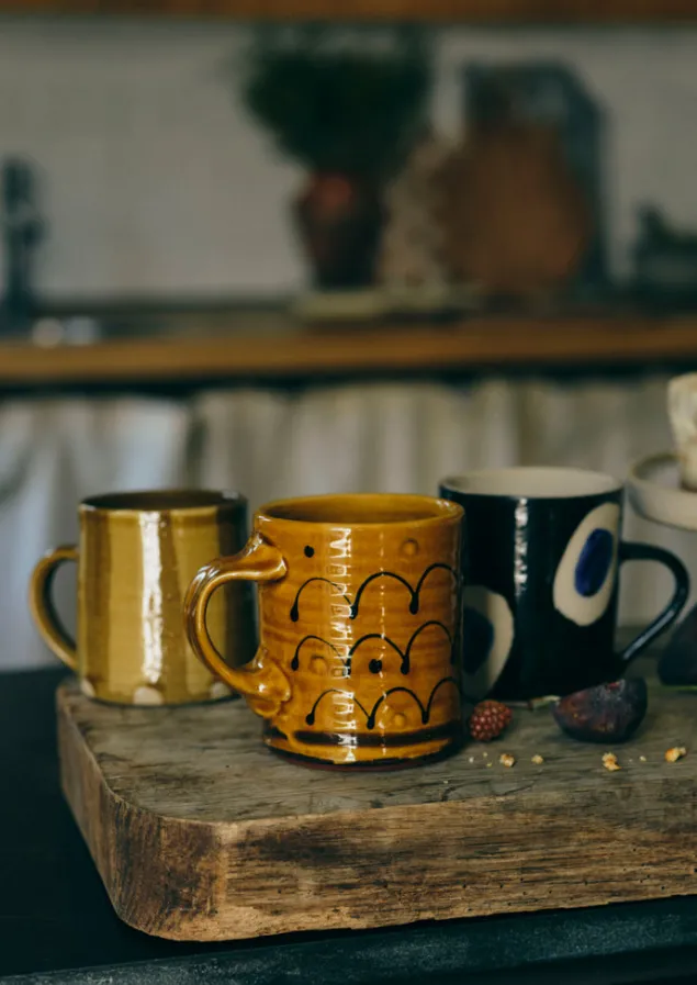 frances_savage_mug_4.webp Ceramics | Tableware-TOAST Frances Savage Mug Honey/Terracotta