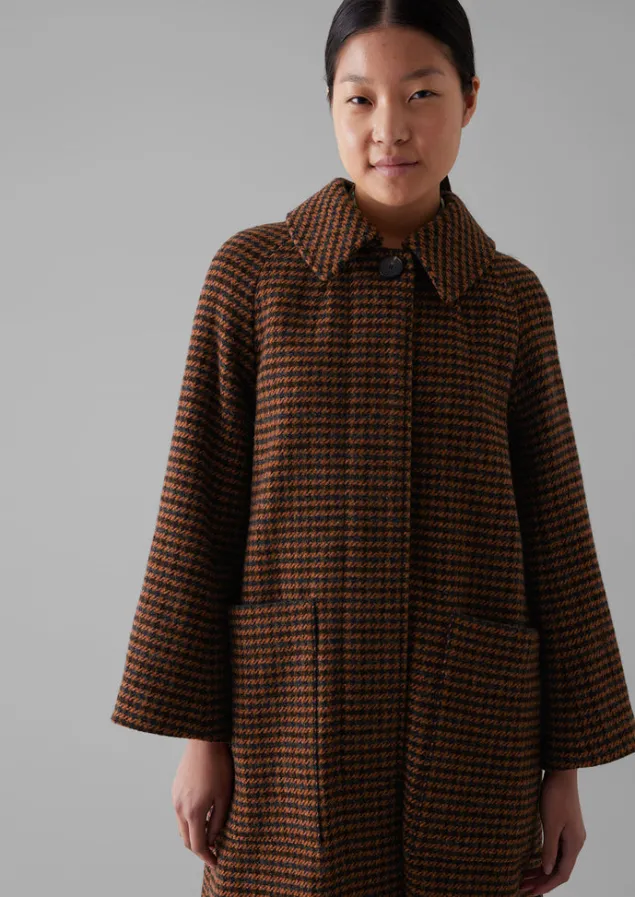 frankie_wool_houndstooth_raglan_coat_4.webp Coats & Jackets-TOAST Frankie Wool Houndstooth Raglan Coat