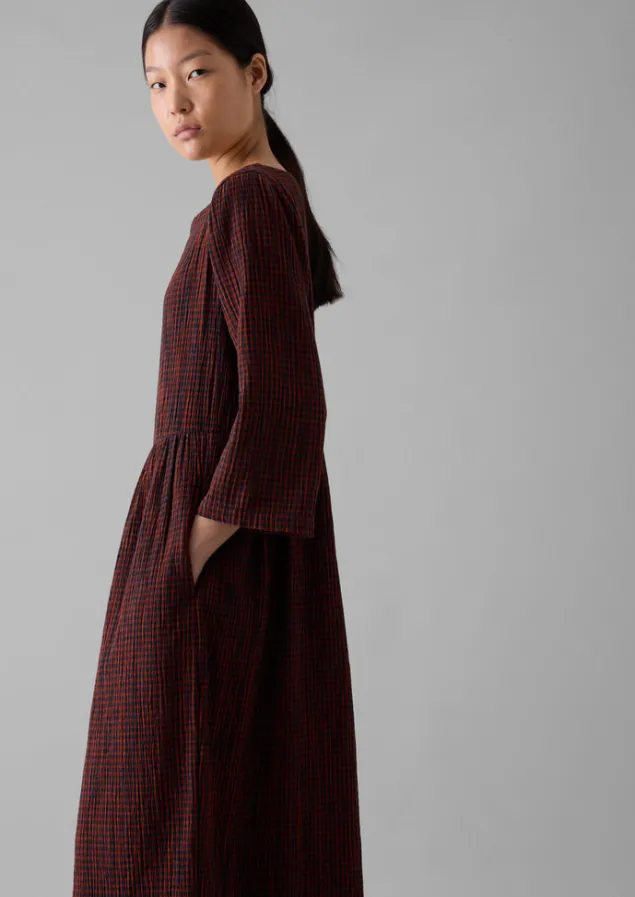 freya_gingham_crinkle_cotton_dress_4-1.webp Loungewear | Dresses-TOAST Freya Gingham Crinkle Cotton Dress Brick/Black