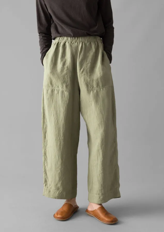 garment_dyed_linen_barrel_leg_trousers_14-1.webp Linen | Loungewear-TOAST Garment Dyed Linen Barrel Leg Trousers Salvia