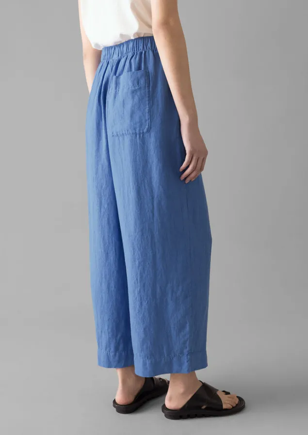 garment_dyed_linen_barrel_leg_trousers_4.webp Linen | Loungewear-TOAST Garment Dyed Linen Barrel Leg Trousers BlueViolane