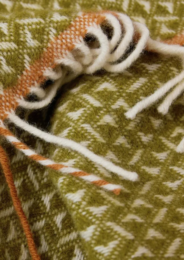 geo_diamond_wool_blanket_3.webp Textiles | Blankets & Throws-TOAST Geo Diamond Wool Blanket Olive/SoftCoral