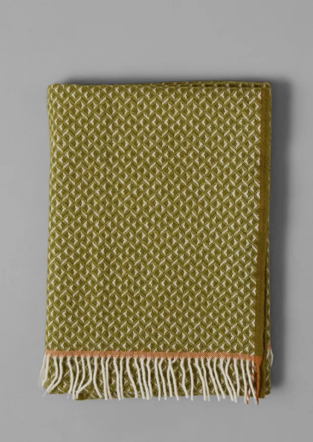 geo_diamond_wool_blanket_5.webp Textiles | Blankets & Throws-TOAST Geo Diamond Wool Blanket Olive/SoftCoral
