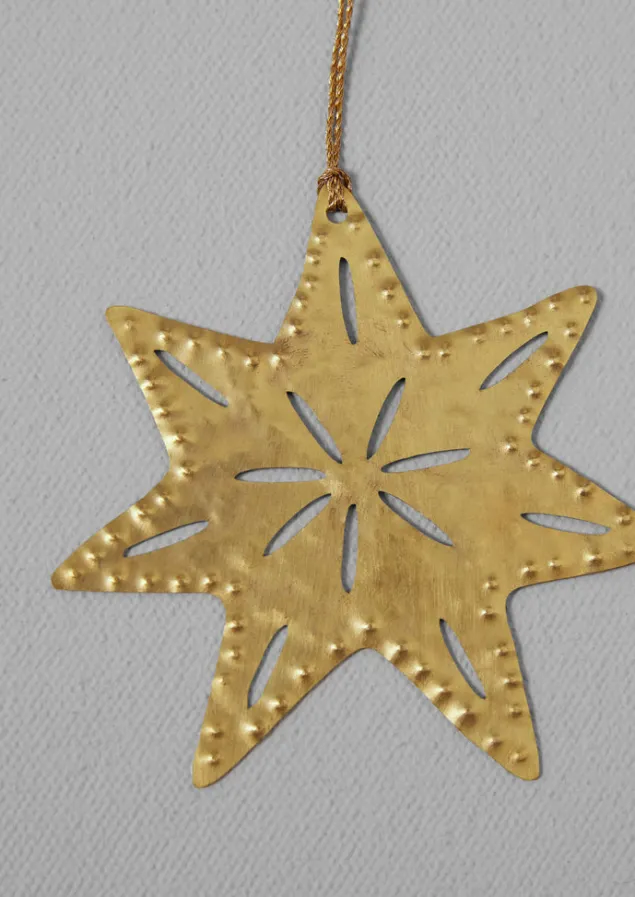 hammered_metal_star_decoration_4.webp Christmas Decorations-TOAST Hammered Metal Star Decoration Brass