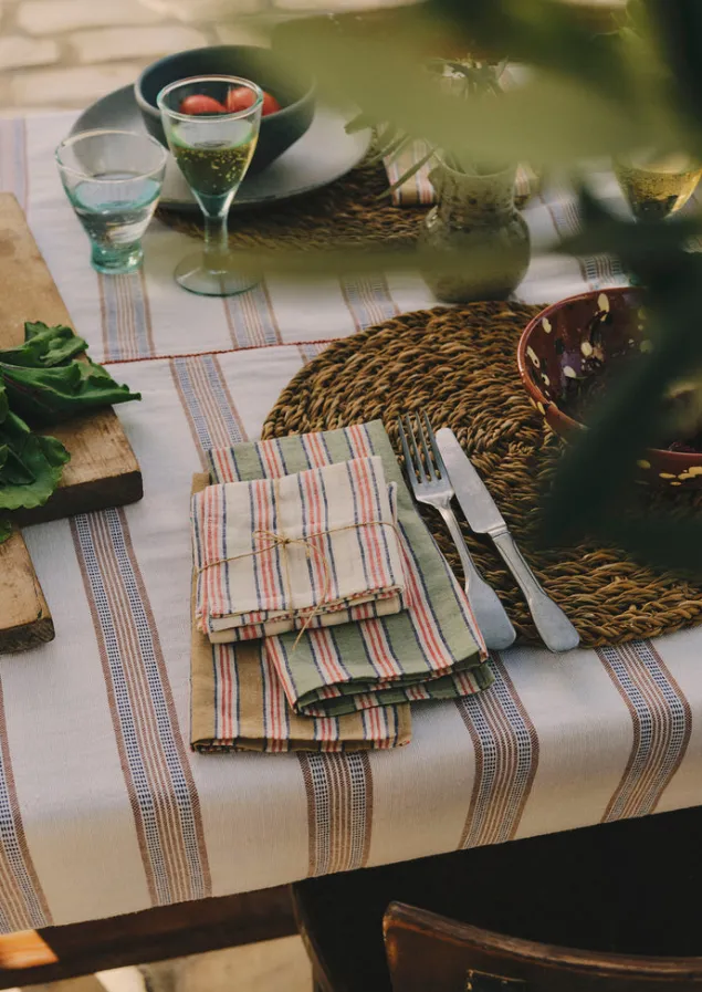 hand_woven_stripe_napkin_set_11-3.webp Textiles | Kitchen-TOAST Hand Woven Stripe Napkin Set Parchment