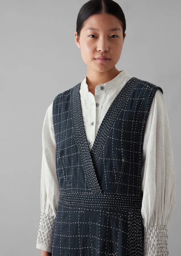 kantha_stitched_wrap_pinafore_dress_6.webp Dresses-TOAST Kantha Stitched Wrap Pinafore Dress Anthracite