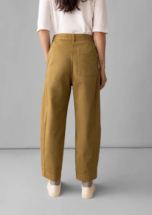 kathe_flat_front_cotton_twill_trousers_2.webp Trousers-TOAST Kathe Flat Front Cotton Twill Trousers Harvest