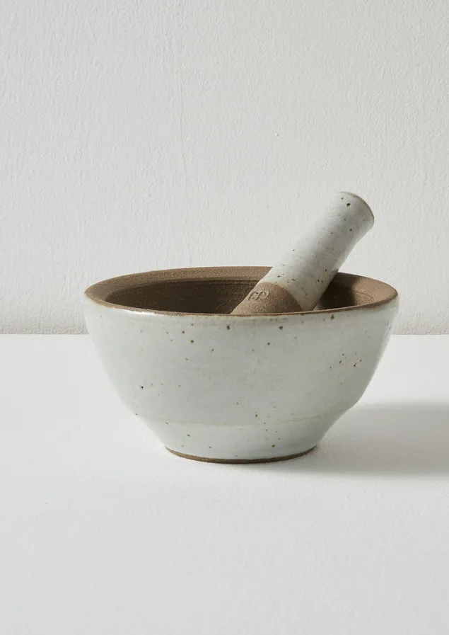 leach_pottery_pestle_and_mortar_9.webp Ceramics | Kitchen-TOAST Leach Pottery Pestle and Mortar Chalk