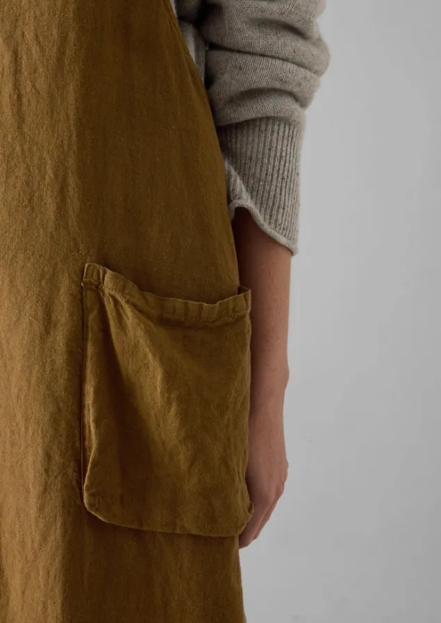 linen_crossback_pinafore_apron_2.webp Aprons & Tea Towels-TOAST Linen Crossback Pinafore Apron TawnyBrown