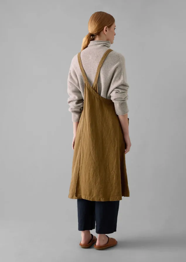 linen_crossback_pinafore_apron_3.webp Aprons & Tea Towels-TOAST Linen Crossback Pinafore Apron TawnyBrown