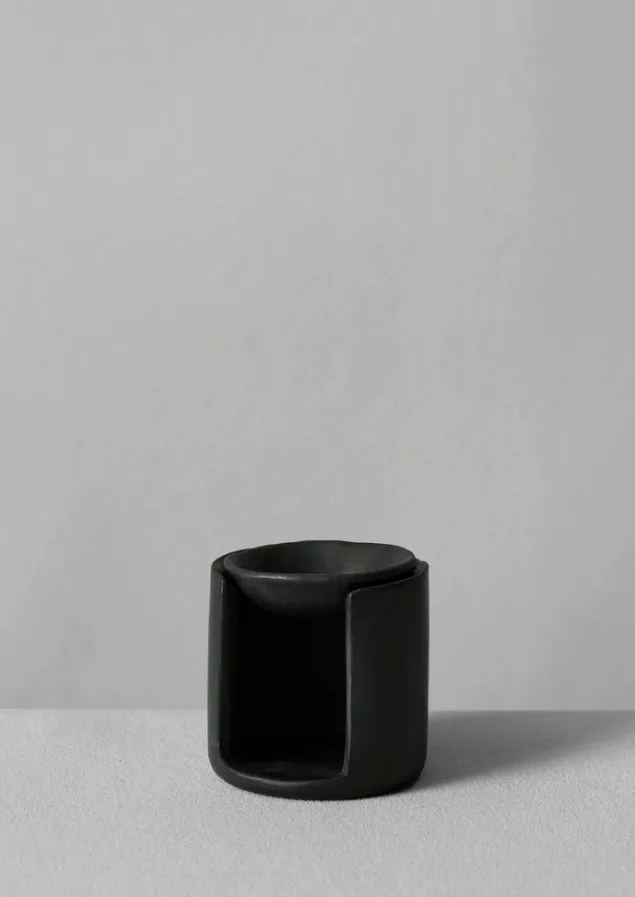 longpi_oil_burner_1.webp Decorative Pieces | Candles & Holders-TOAST Longpi Oil Burner BlackClay