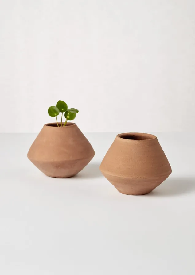 lopa_terracotta_planter_7.webp Decorative Pieces | Outdoor-TOAST Lopa Planter Terracotta