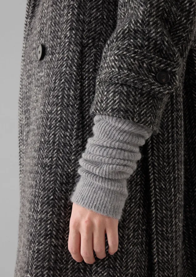 nishiguchi_kutsushita_alpaca_arm_warmers_1.webp Hats, Scarves & Gloves-TOAST Nishiguchi Kutsushita Alpaca Arm Warmers LightGrey
