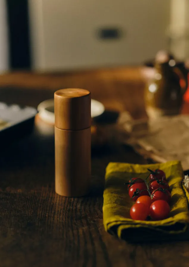 Kitchen | Tableware-TOAST Olive Wood Pepper Mill Natural