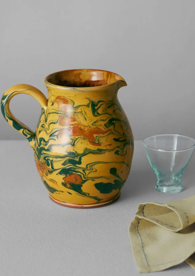 poterie_barbotine_marbled_pitcher_4.webp Ceramics-TOAST Poterie Barbotine Marbled Pitcher Honey