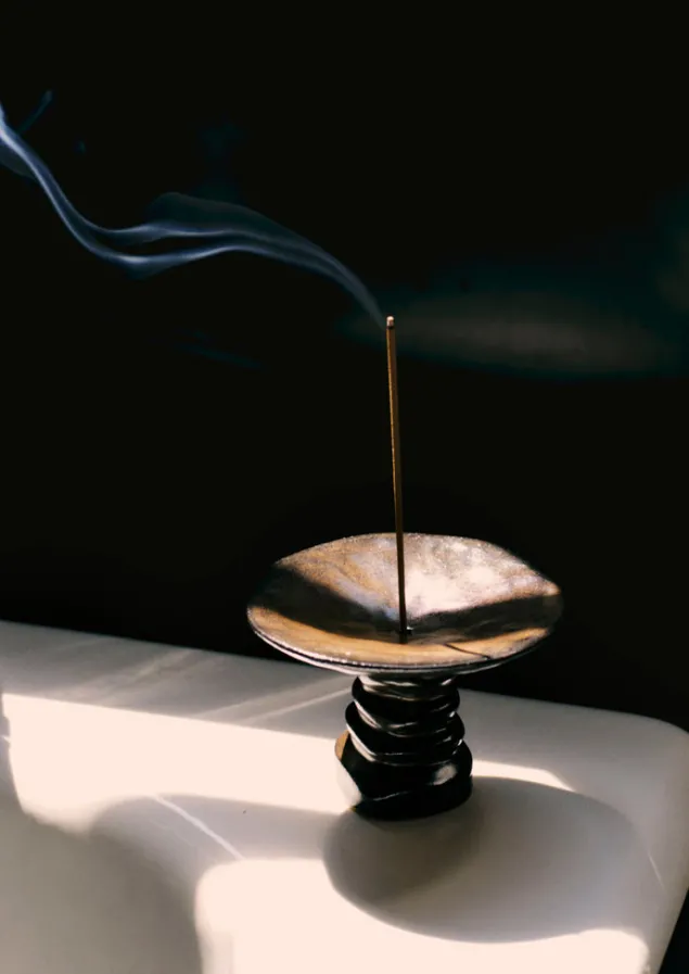 ppp_lab_hand_pinched_stoneware_incense_holder_4.webp Ceramics | Candles & Holders-TOAST PPP Lab Hand Pinched Stoneware Incense Holder DarkBrown