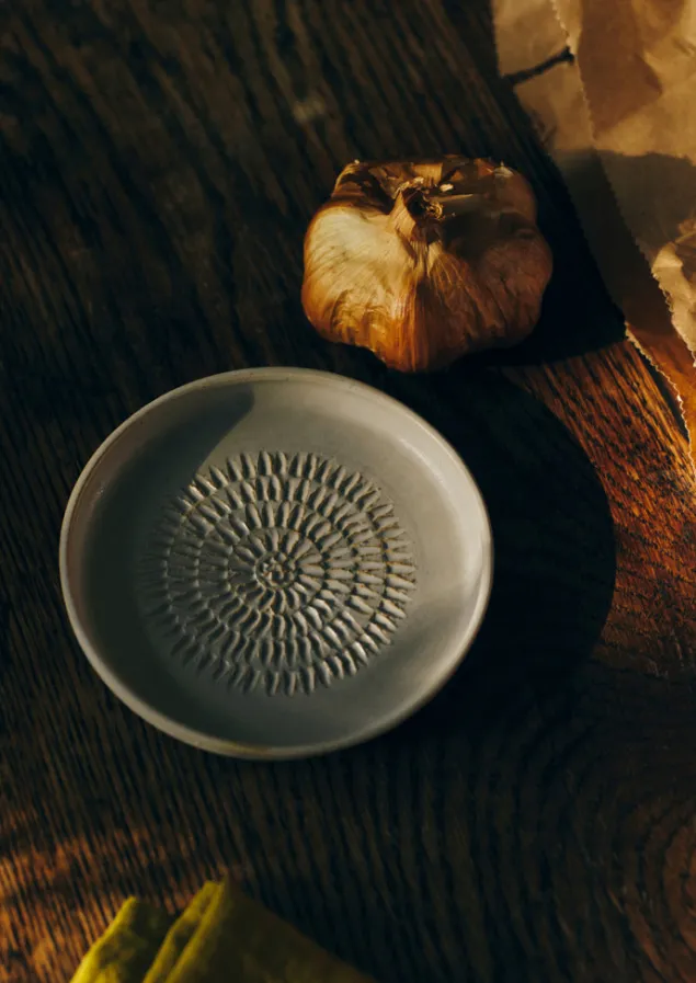 rebecca_williams_garlic_grater_6.webp Ceramics | Kitchen-TOAST Rebecca Williams Garlic Grater MatteWhite