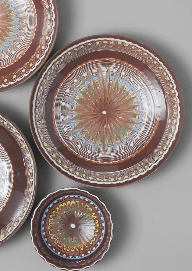 romanian_horezu_bowl_4.webp Ceramics-TOAST Romanian Horezu Bowl Cocoa/Multi