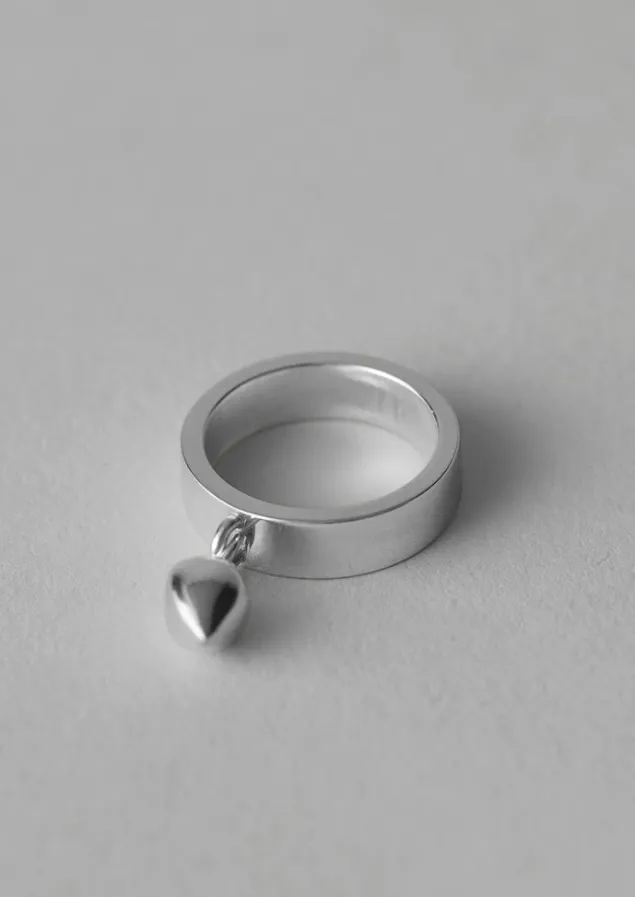 sally_lacock_mobile_pod_ring_3.webp Jewellery-TOAST Sally Lacock Mobile Pod Ring Silver