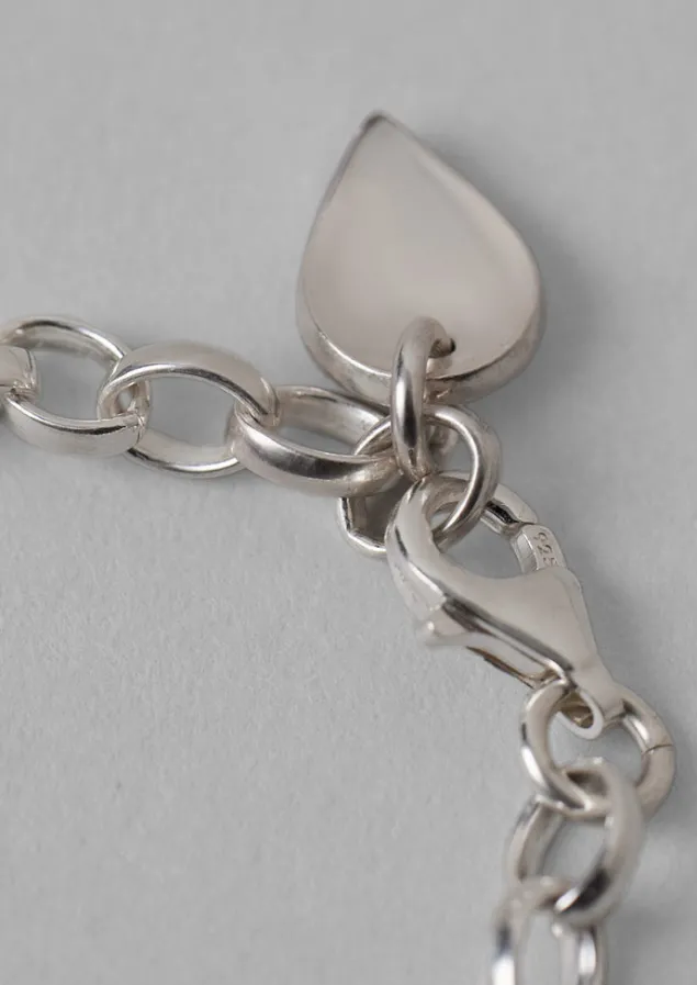 sally_lacock_pod_bracelet_2.webp Jewellery-TOAST Sally Lacock Pod Bracelet Silver