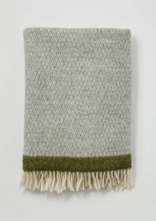 stripe_edge_wool_blanket_3.webp Textiles | Blankets & Throws-TOAST Stripe Edge Wool Blanket Grey/Fern