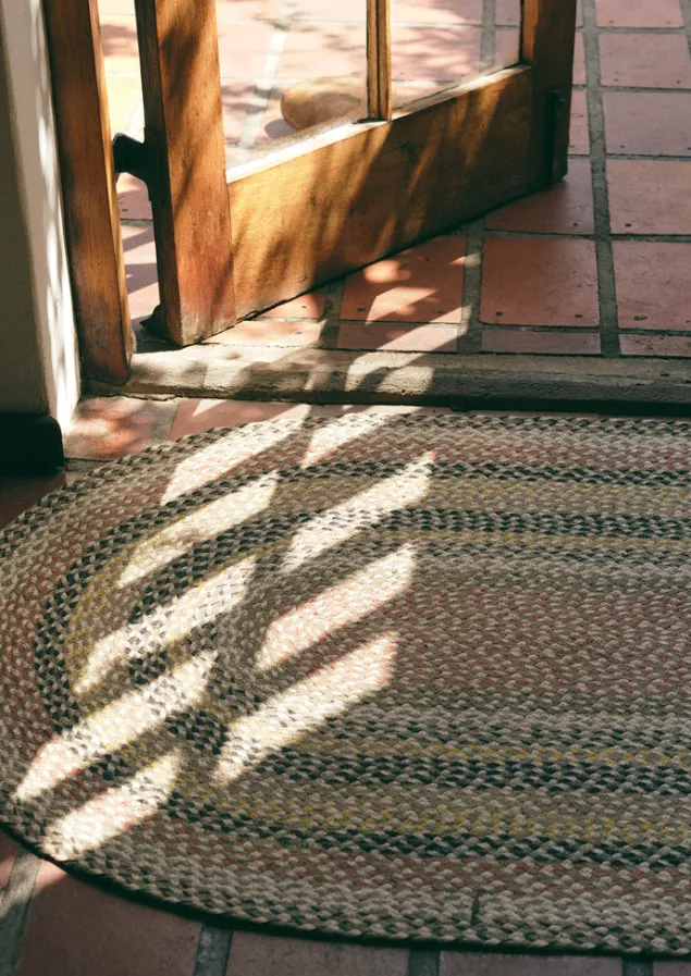 the_braided_rug_company_organic_jute_rug_1-3.webp Textiles | Rugs-TOAST The Braided Rug Company Organic Jute Rug Blossom