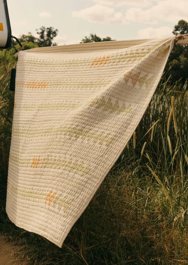 triangle_patchwork_check_cotton_quilt_6-1.webp Textiles | Blankets & Throws-TOAST Triangle Patchwork Check Cotton Quilt SoftFern/Sand