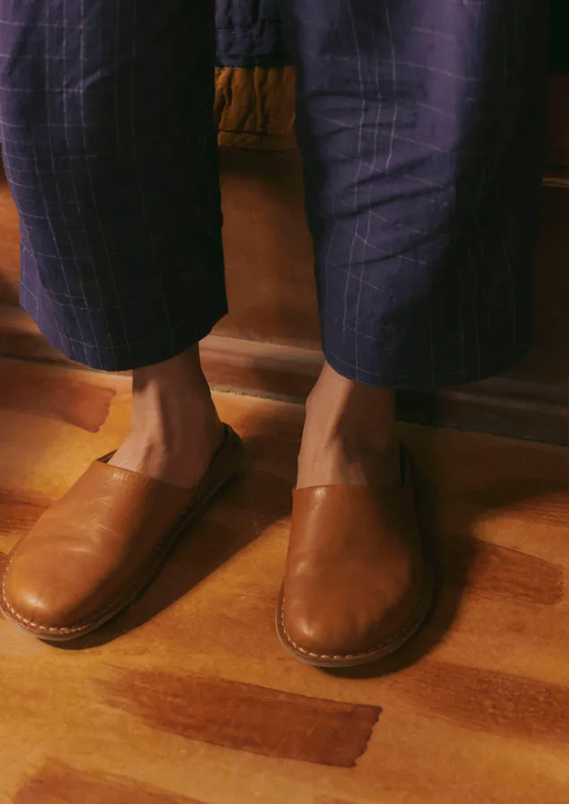 vibae_roma_leather_mules_13.webp Shoes | Slippers-TOAST Vibae Roma Leather Mules Tan