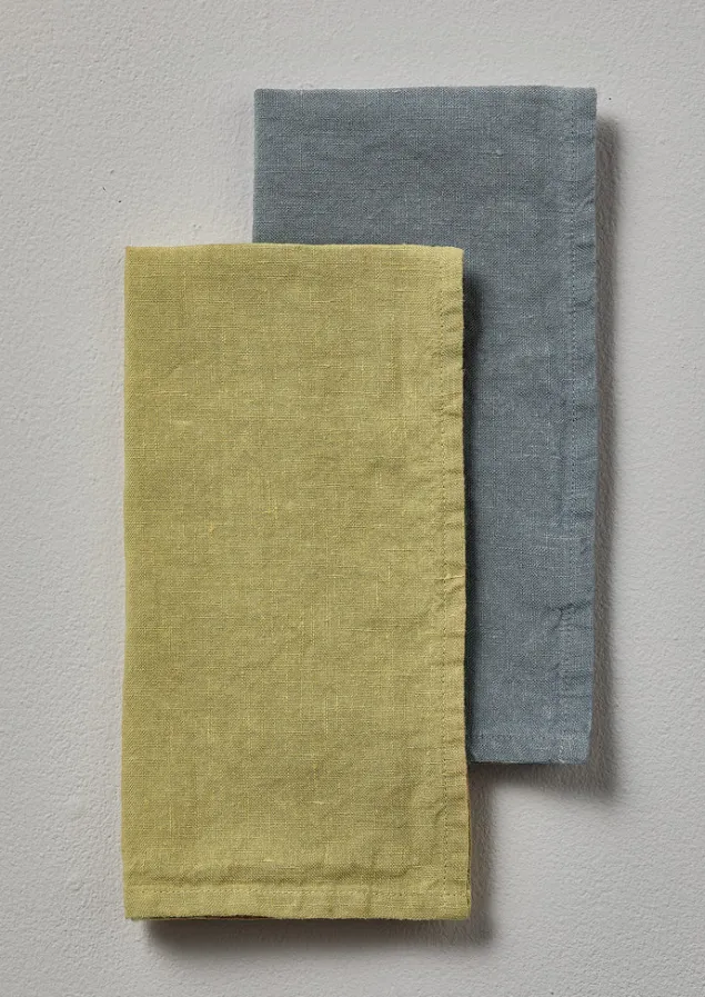 washed_linen_napkin_2-11.webp Textiles | Tableware-TOAST Washed Linen Napkin Celery