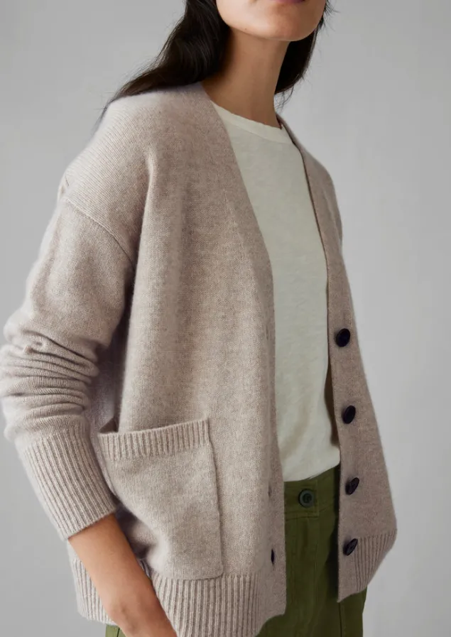 wool_cashmere_boxy_cardigan_8.webp Cashmere | Knitwear-TOAST Wool Cashmere Boxy Cardigan Putty